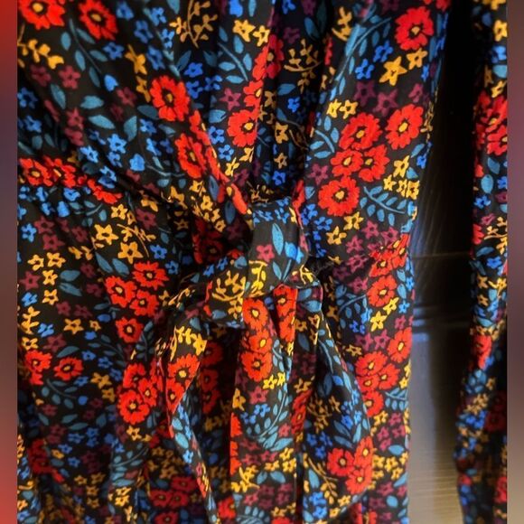 GAP Floral Faux Wrap Dress 1970’s Inspired Floral Print Size Small - Picture 4 of 7